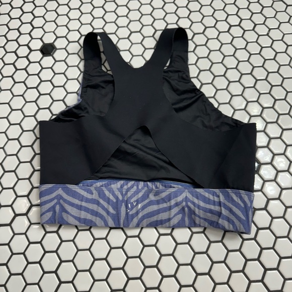 Varley athletic bra size small - Picture 2 of 3